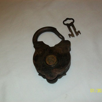 Antique padlock - Tools and Hardware
