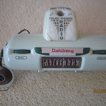 1955 Dahlberg Coin Operated Hospital Hotel Motorama Pillow Speaker Jadeite Green Tube Radio Model No. 4130-D1 - Radios