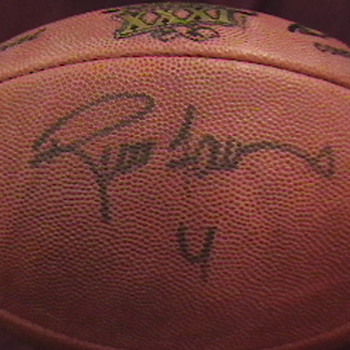 Official Superbowl XXXI Football Autographed by Brett Favre