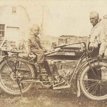 MORE INDIANS - Motorcycles