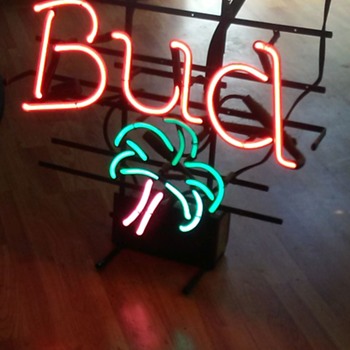 Neon Bar Goodies 1990's - Breweriana