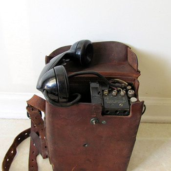 Korean War era (but most likely WWII) U.S. Army Signal Corps Field Phone w/ Leather Case - Telephones