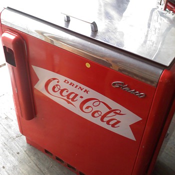 Coca Cola Cooler- works perfect