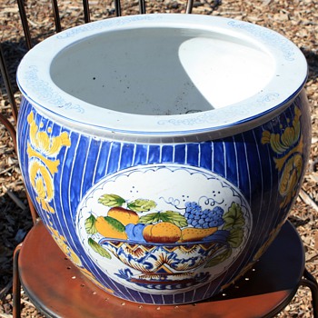 Chinese - Italianate Fish Bowl?