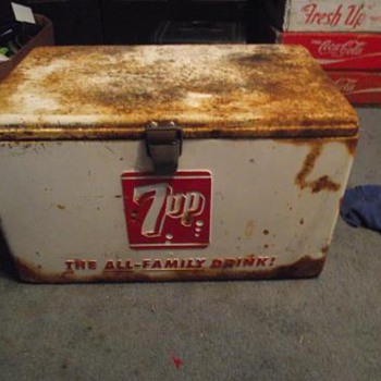 Vintage 7-up cooler 