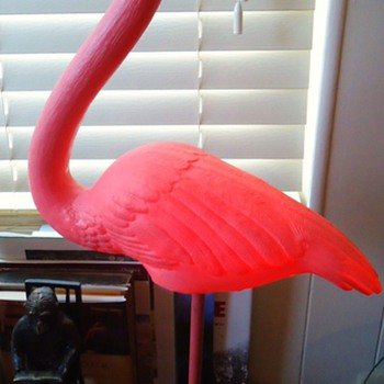 Galle Flamant? or Bohemian Pink?  lamp need help