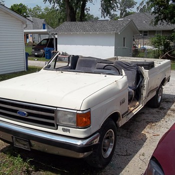 CUSTOM FORD CONVERTIBLE