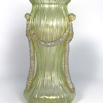 Loetz Yellow Empire Vase. Circa 1905. PN II-2581 - Art Glass