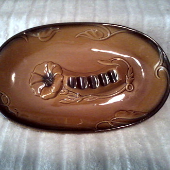Lou Hoenig of California "Morning Glory" Ashtray A-2 Gold and Brown Tu-tone