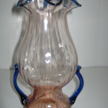 Kralik Pink ribbed glass with cobalt applied rim and handles Czechoslovakia 1930's - Art Glass