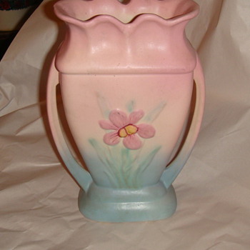 Vase -Hull- - Art Pottery