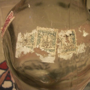 Old Liqour Bottle With Maryland Liquor Excise Tax Stamps - Bottles
