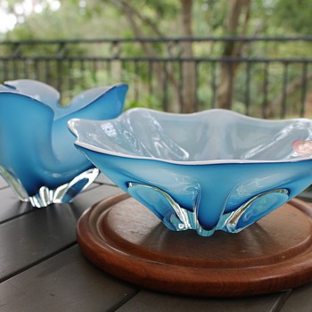 Two Japanese glass bowls - Art Glass