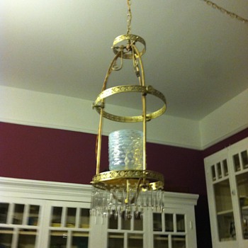 Recently refurbished gas hanging fixture