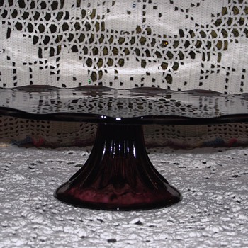 Amethyst Cake Stand