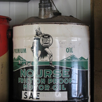 Nourse Oil can - Petroliana