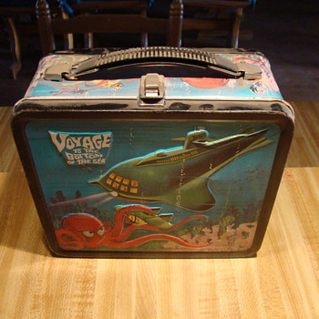 Voyage to the bottom of the Sea