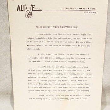 ALICE COOPER "ORIGINAL" ALIVE ENTERPRISES HAND TYPED LOVE IT TO DEATH PROMO SHEET  - Music