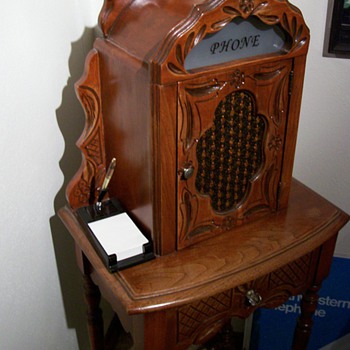 1920's Telephone table cabinet - Telephones