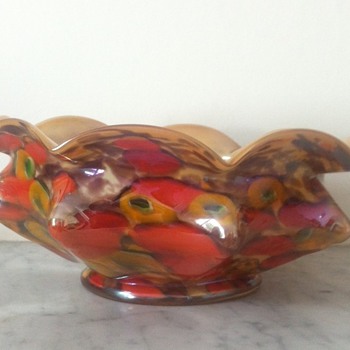 Kralik iridescent millefiori knuckle bowl - Art Glass