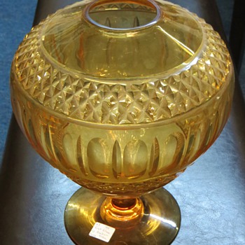I've Been Visiting this piece for about 3 years~would love help w/identification - Art Glass