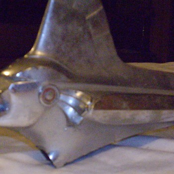 Hood ornament.