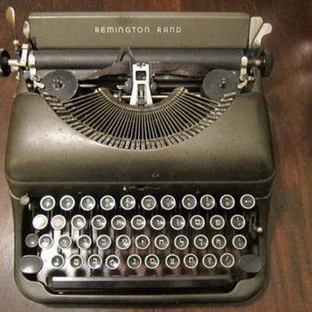 Hebrew keys - Remington Rand typewriter