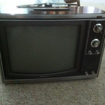 '70s Sony Trinitron Color TV