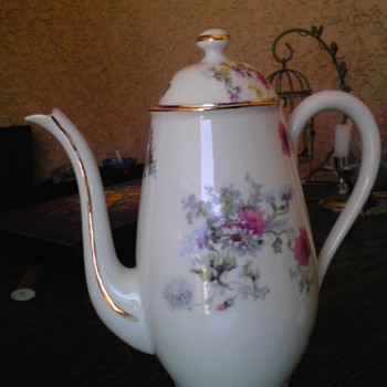 B & H limoges france teapot