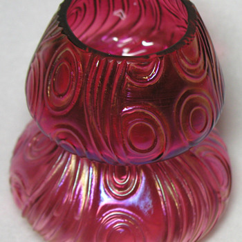 Red Bohemian Spiraloptisch Double Gourd Vase - Art Glass