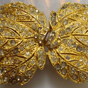 Huge Coro Duette. - Costume Jewelry