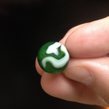 Vintage Unknown Glass Marbles Please Help ID - Games