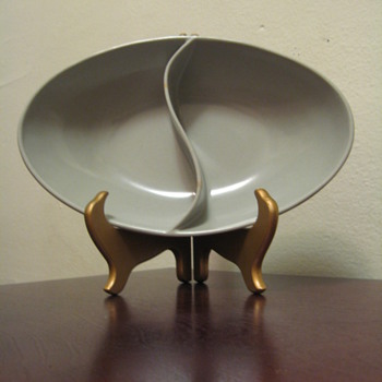 SPAULDING DINNERWARE - FASHIONED OF MELMAC
