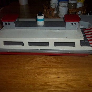 VINTAGE TOY CAR FERRY AND DOCK - Model Cars