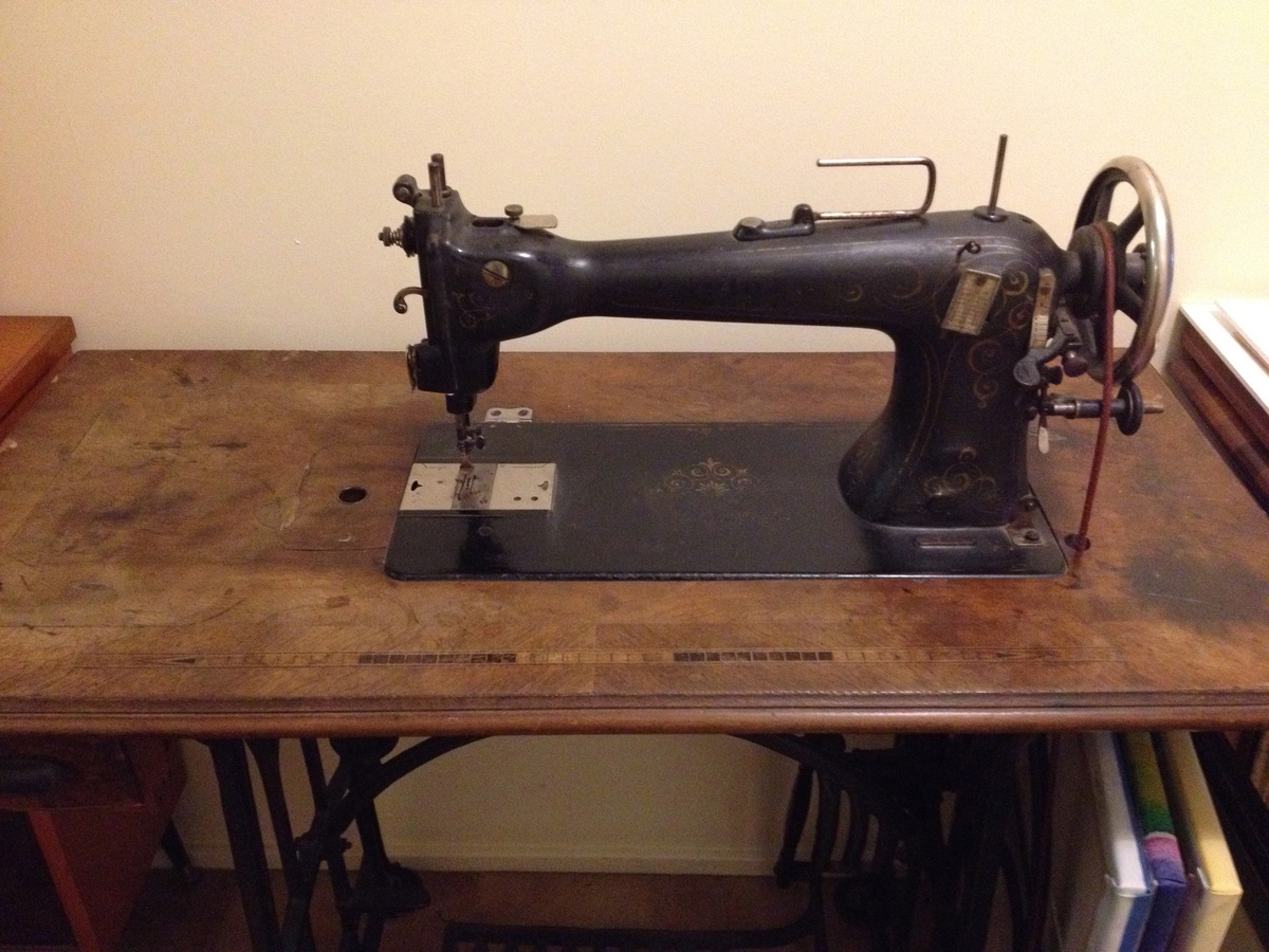 Veloce Italian Tailor's flatbed treadle sewing machine Collectors Weekly