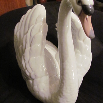 porcelain ? swan