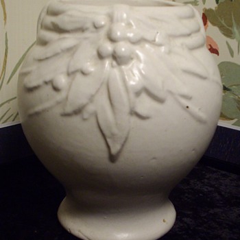 White salt glaze art pottery vase? - Art Pottery