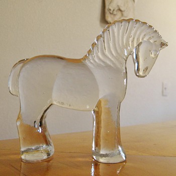 Kosta Boda Erik Hoglund Glass Carved Horse Figurine Paperweight?  :)))  - Art Glass