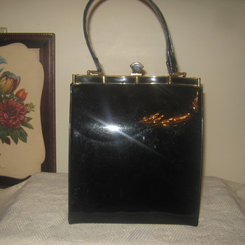 OMG !  Lewis Black Patent Leather Handbag !  1940's-1950s
