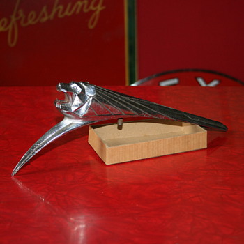 peugeot lion hood ornament - Classic Cars