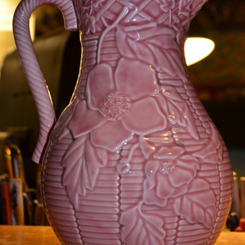 Portuguese Majolica? - Art Pottery