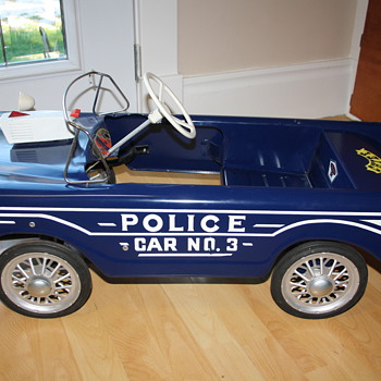 police pedal car