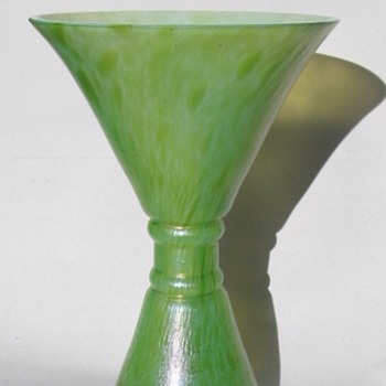Unusual Loetz or Kralik Cisele Diablo shaped vase - Art Glass