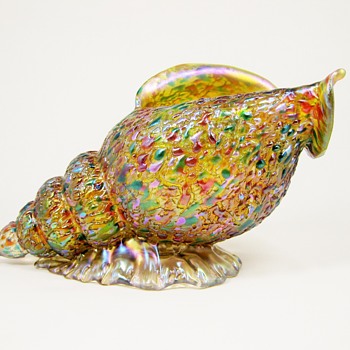 Loetz Art Nouveau Glass Seashell Vase ca. 1903 Unknown decor - Art Glass