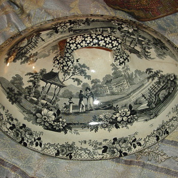 HARDY STONEWEAR SOUP BOWL