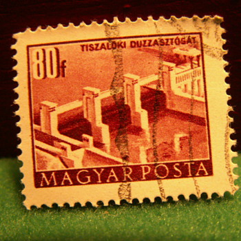 Vintage 80F Magyar Posta ~ Hungary - Stamps