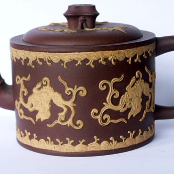 Puzzling Small Early English Redware Teapot Wedgwood?  