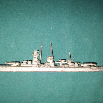 Small lead USN Cruiser?
