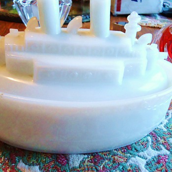 1900 Milk Glass ship Oregon, Mustard Container  "Remember The Maine" Spanish American War 1898