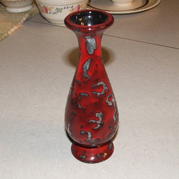 small vase - Art Pottery